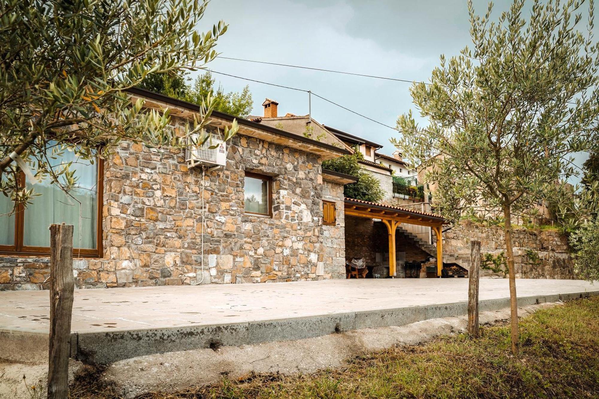 Holiday Home Gamajama Dobravlje Exterior foto